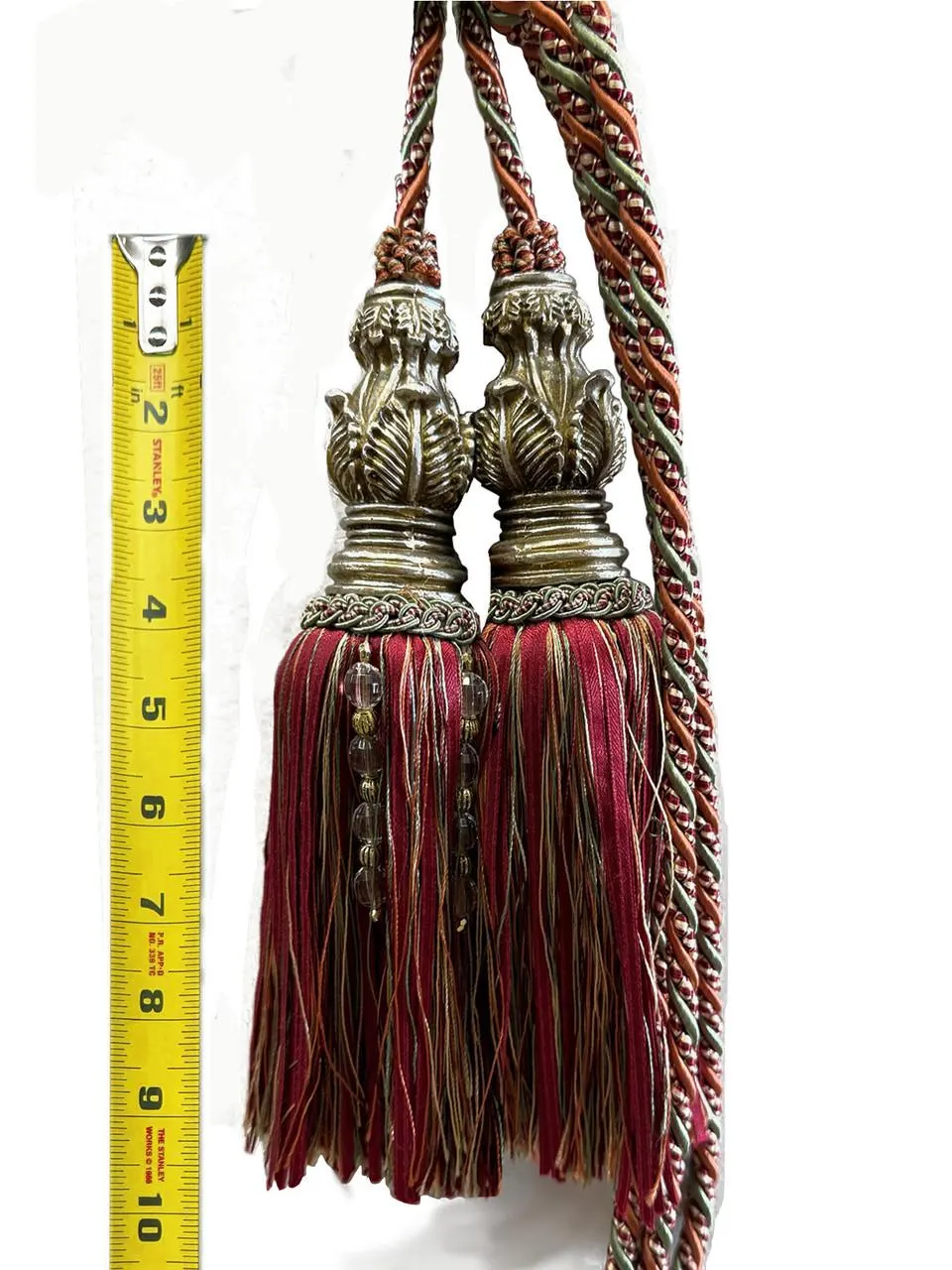 Double tassel crv