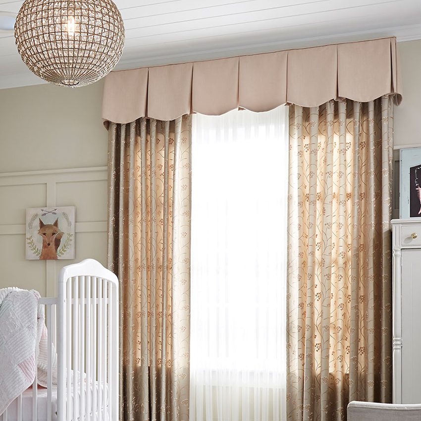 Cornice box