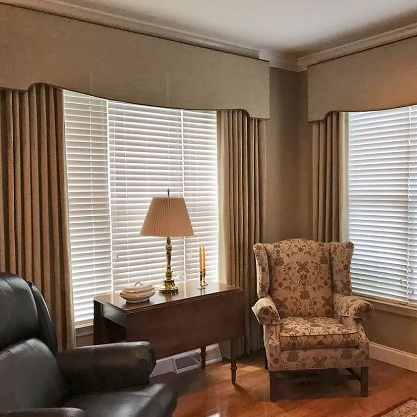 Cornice box